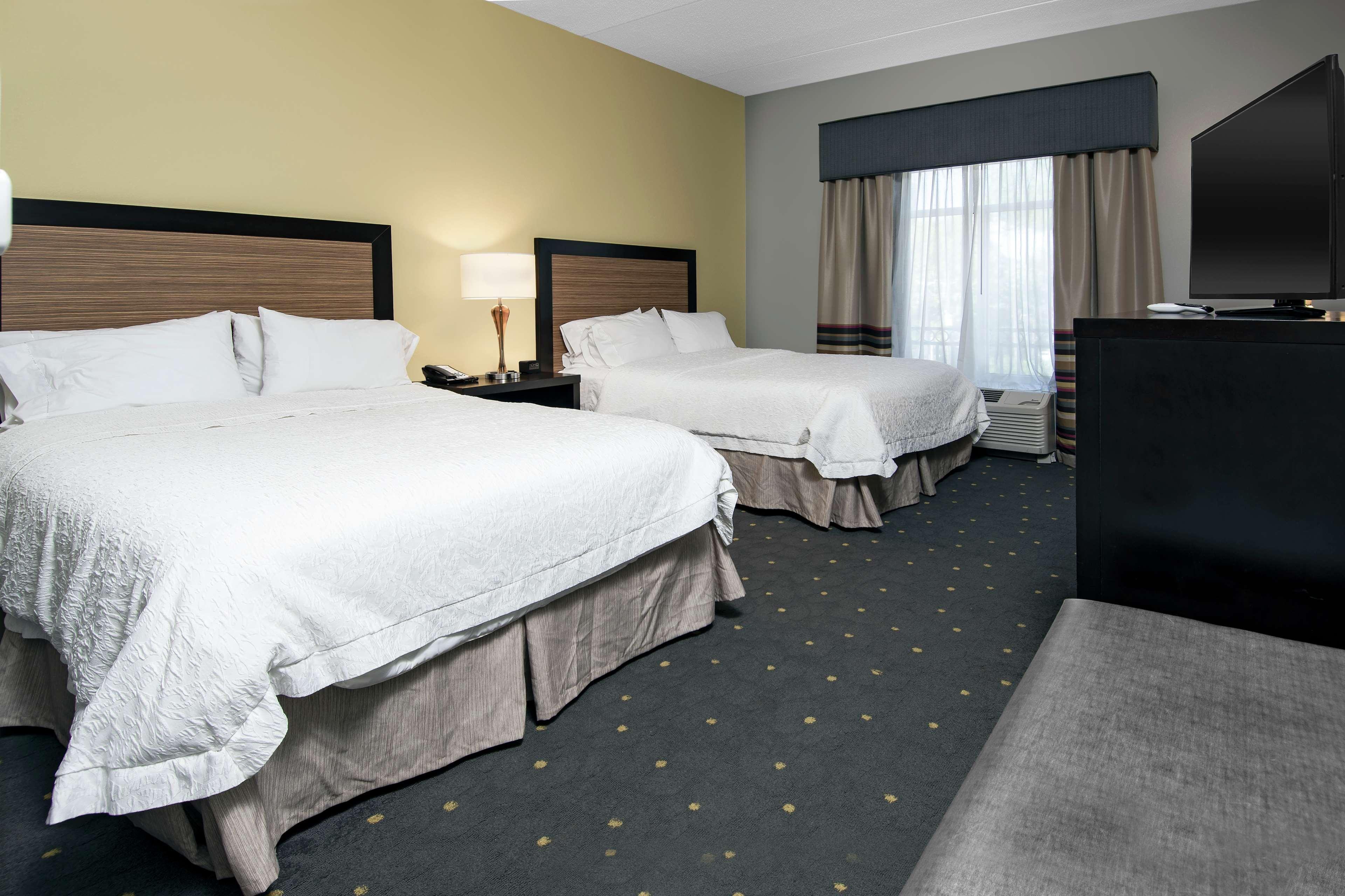 Hampton Inn & Suites - Raleigh Downtown Dış mekan fotoğraf
