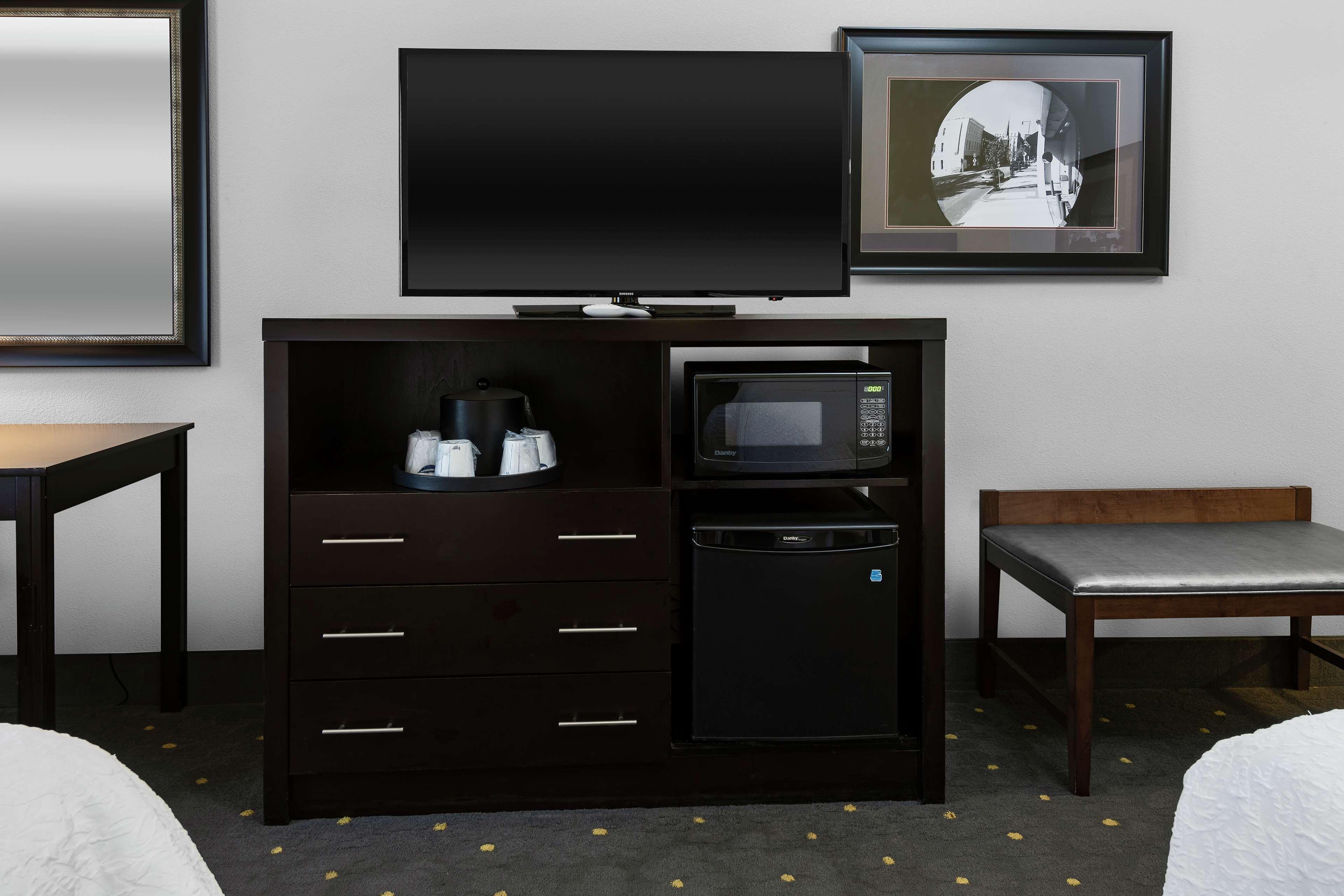 Hampton Inn & Suites - Raleigh Downtown Dış mekan fotoğraf