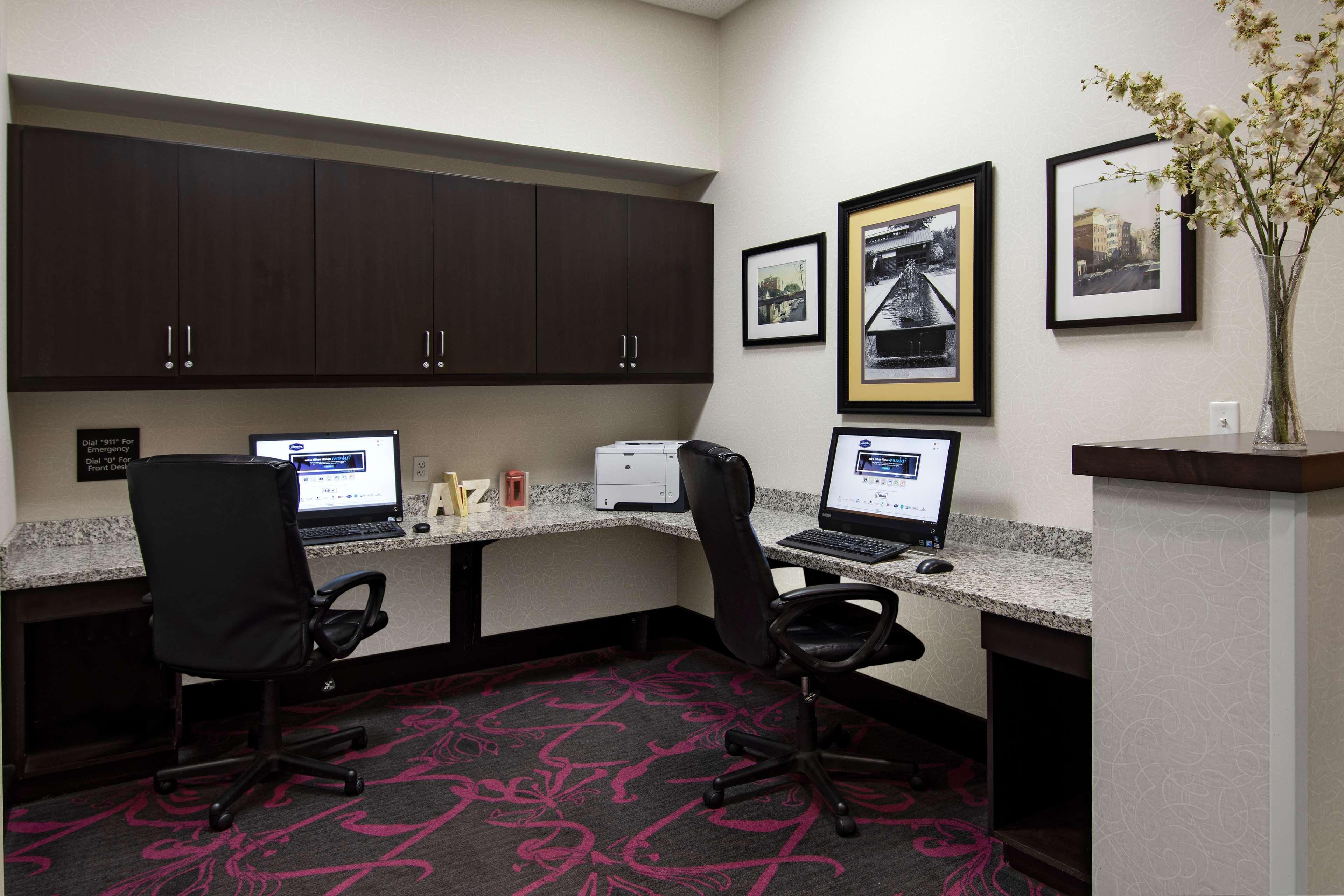 Hampton Inn & Suites - Raleigh Downtown Dış mekan fotoğraf