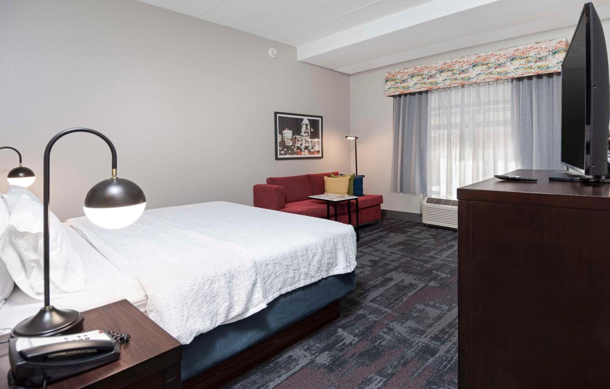 Hampton Inn & Suites - Raleigh Downtown Dış mekan fotoğraf