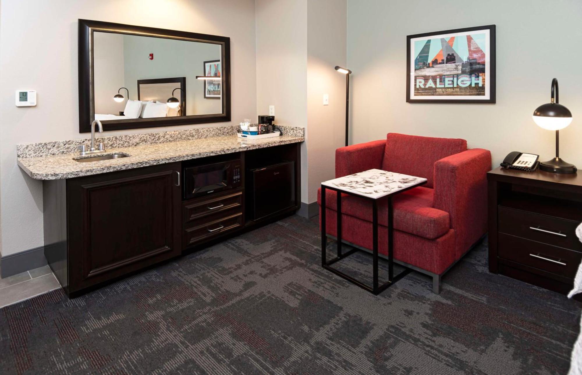 Hampton Inn & Suites - Raleigh Downtown Dış mekan fotoğraf