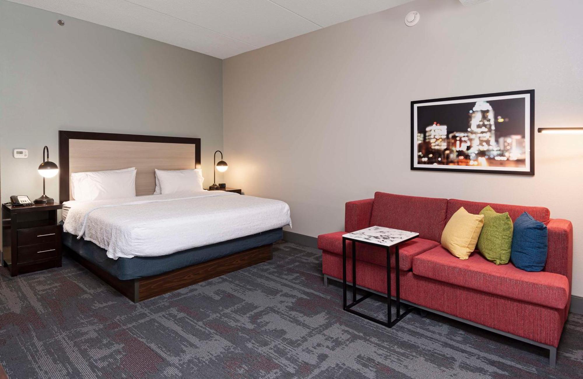 Hampton Inn & Suites - Raleigh Downtown Dış mekan fotoğraf