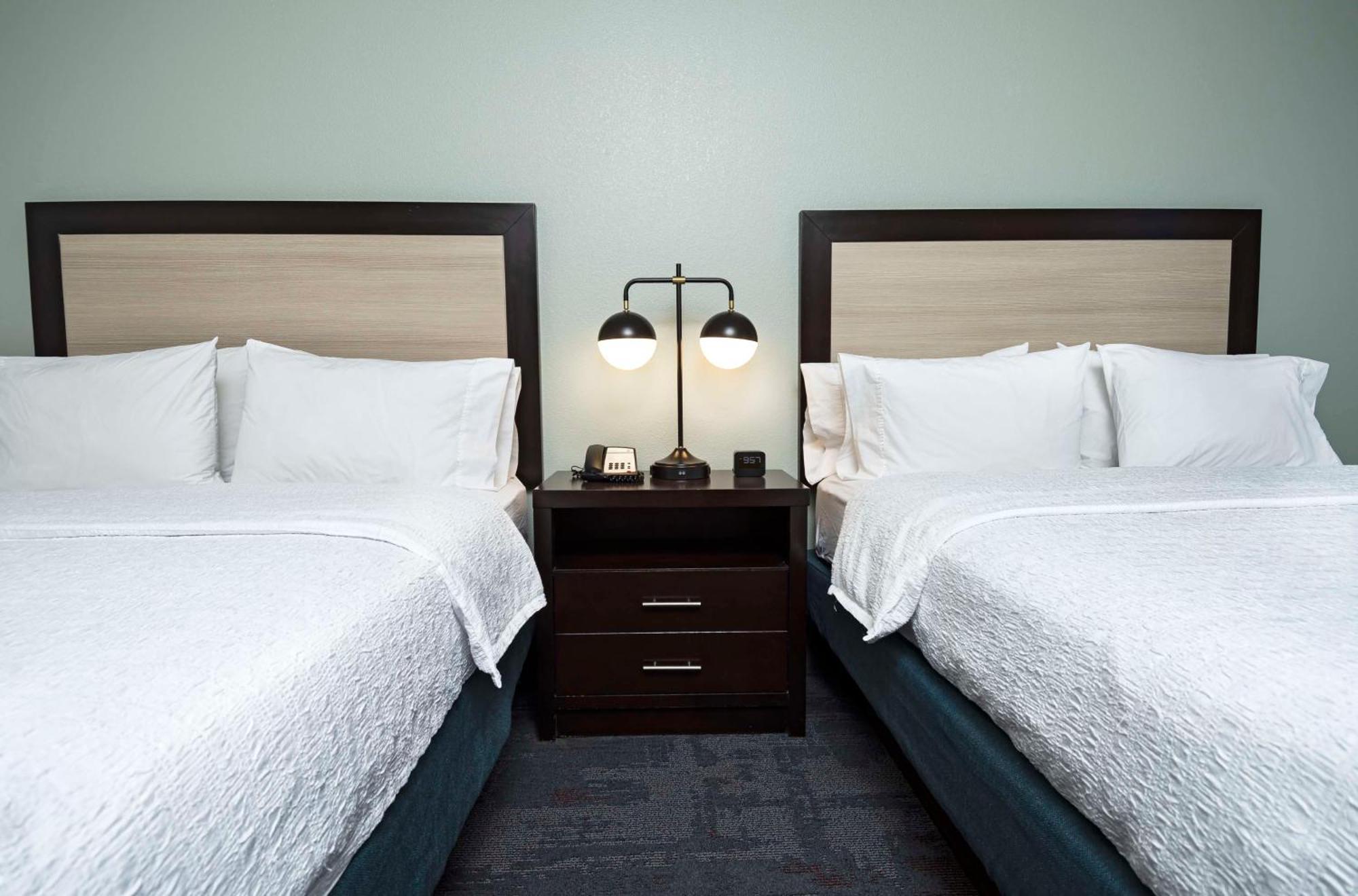 Hampton Inn & Suites - Raleigh Downtown Dış mekan fotoğraf