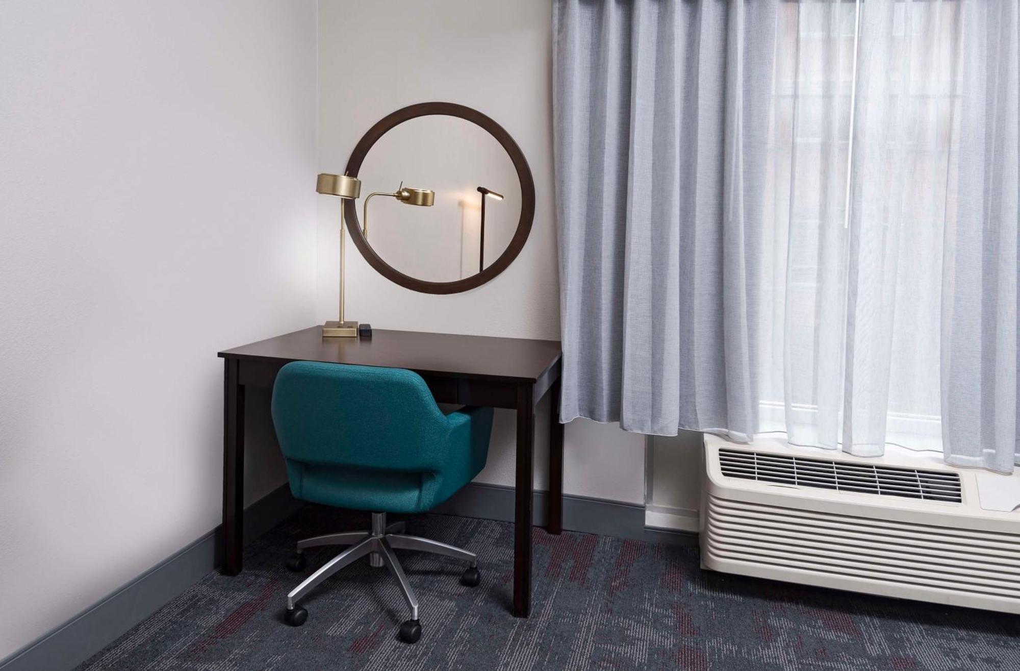 Hampton Inn & Suites - Raleigh Downtown Dış mekan fotoğraf