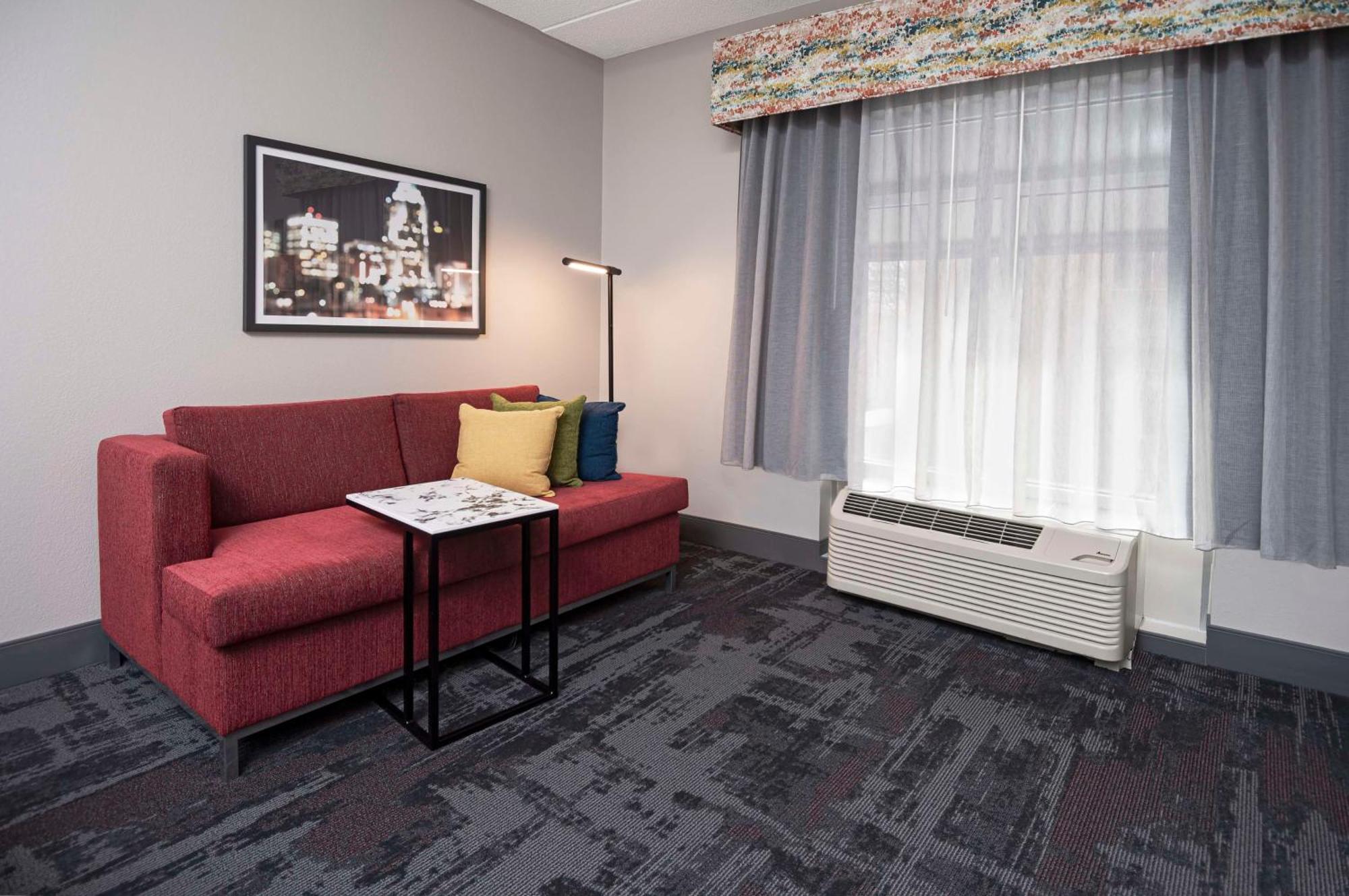 Hampton Inn & Suites - Raleigh Downtown Dış mekan fotoğraf