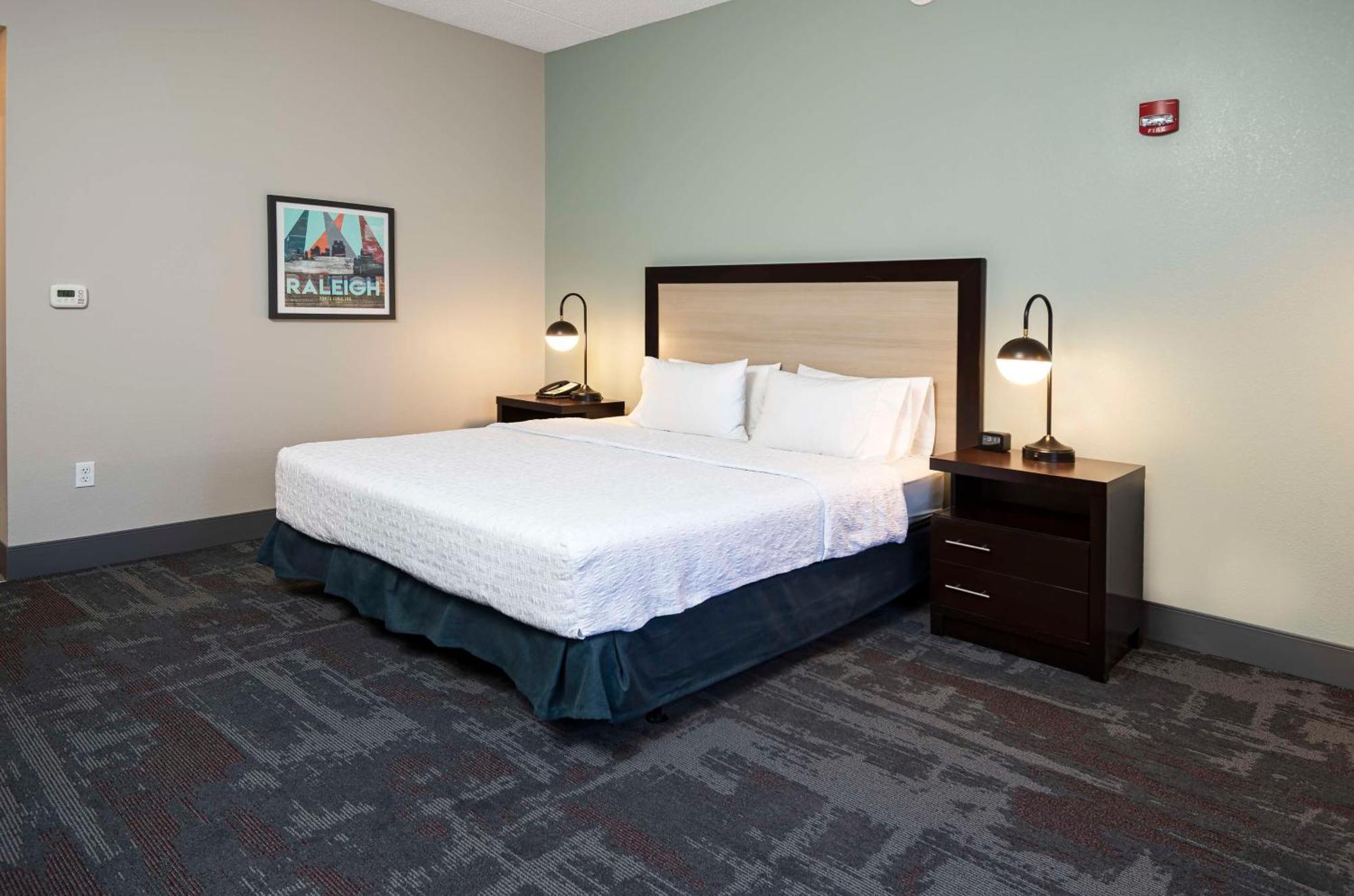Hampton Inn & Suites - Raleigh Downtown Dış mekan fotoğraf