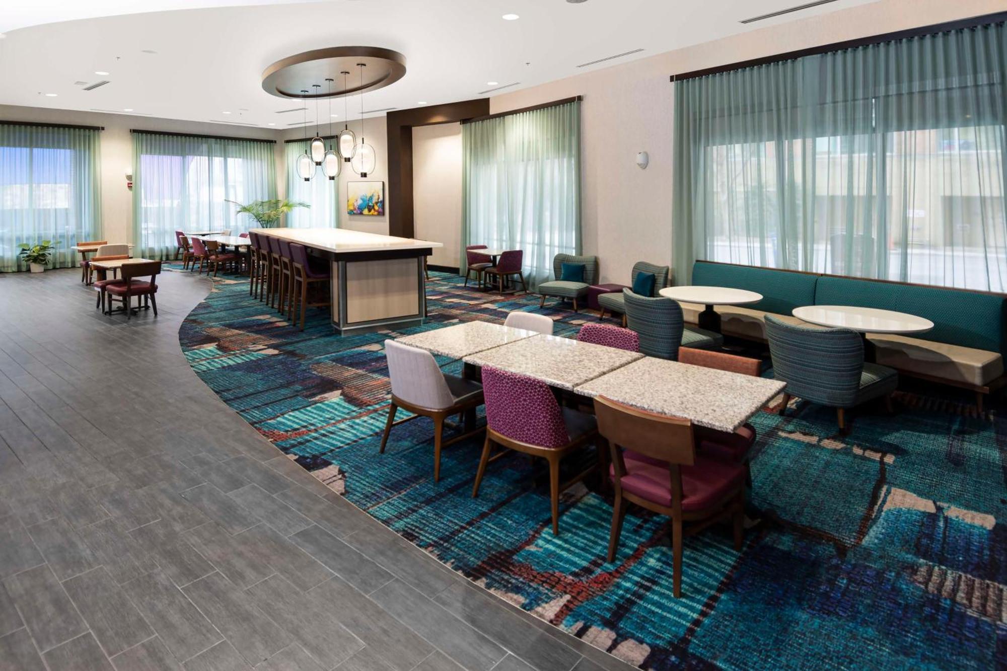 Hampton Inn & Suites - Raleigh Downtown Dış mekan fotoğraf